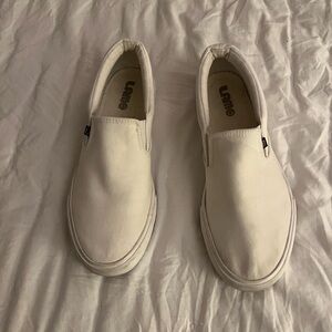 Lam women’s Classic White Slip-On Loafers